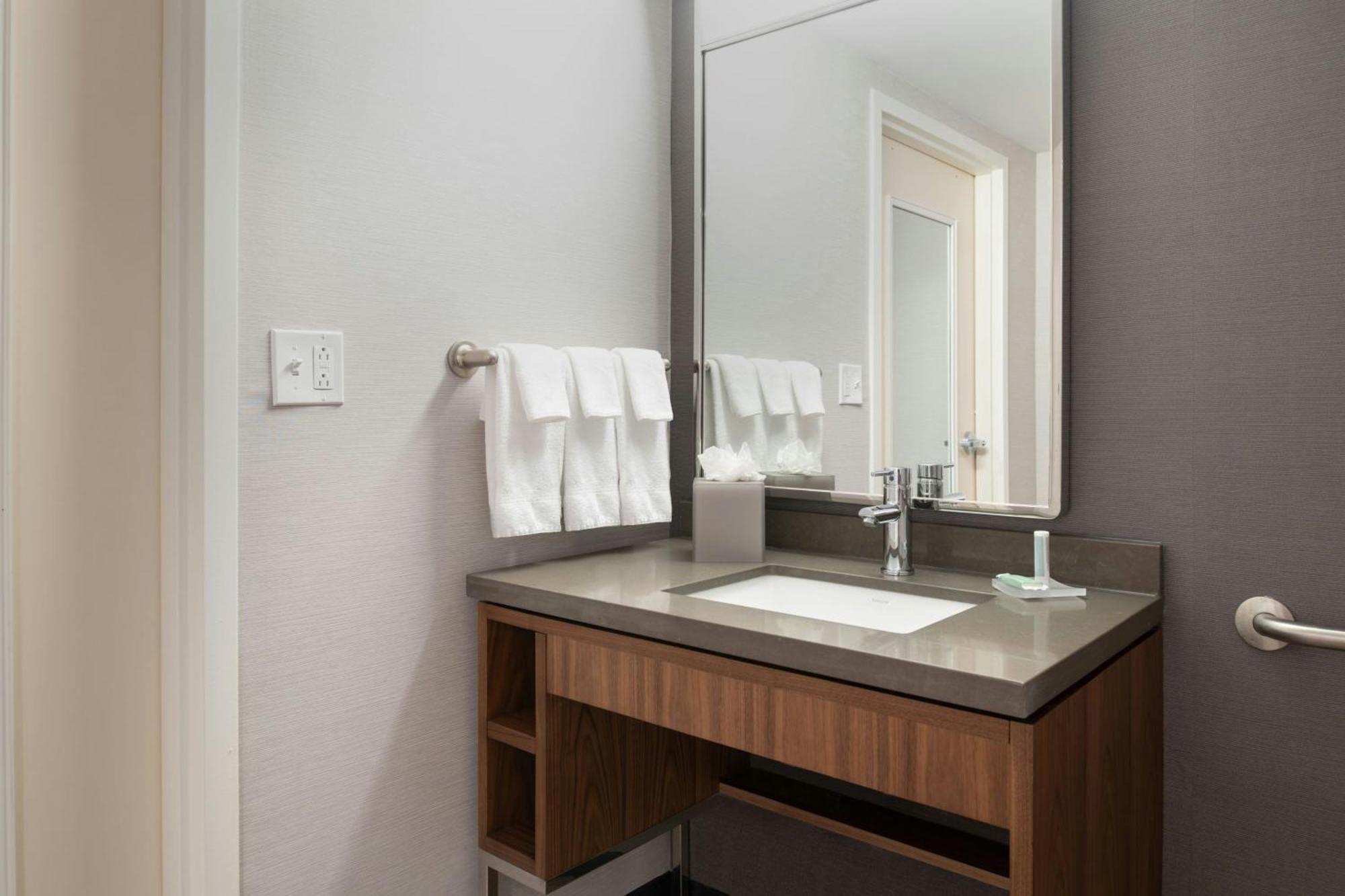 Hotel Courtyard By Marriott Providence Lincoln Zewnętrze zdjęcie